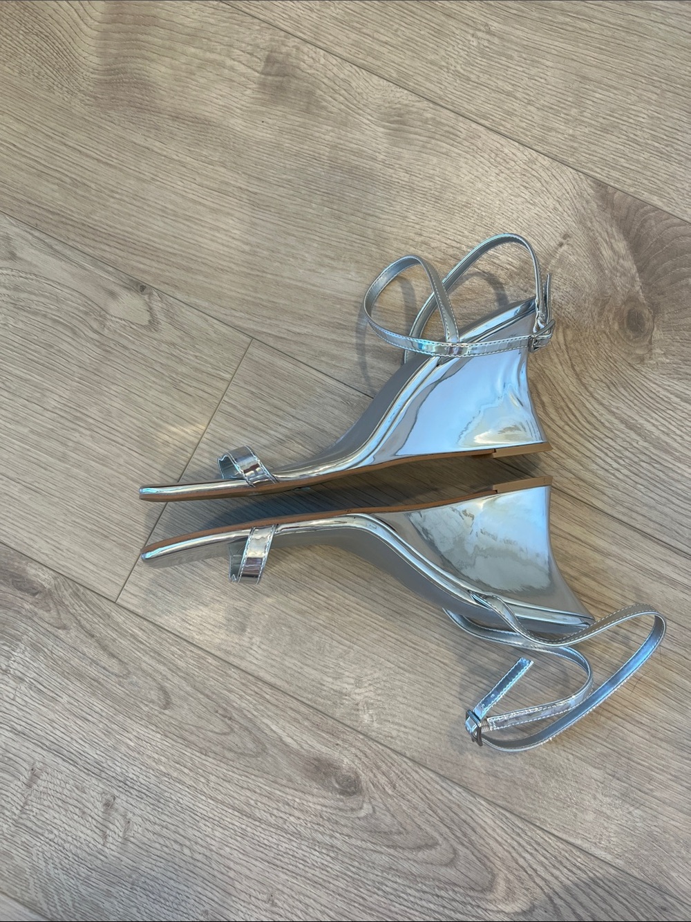 OAK + FORT Silver Metallic Ankle-Strap Wedge Sandals - Picture 2 of 5